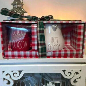 RAE DUNN Hot Cocoa Pot and 2 Cocoa Stacking Mugs